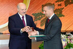 Lecturer of Belarusian State University Andrei Shidlovsky is officially commended by the Belarusian President
