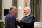 Deputy Prosecutor General Aleksandr Dubov receives the Honored Lawyer of Belarus title