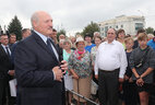 Aleksandr Lukashenko talks to the residents of Kostyukovichi