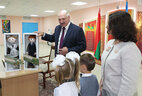 At the end of the visit souvenirs made by the school students – dolls resembling first-form boy and girl students – were gifted to the head of state